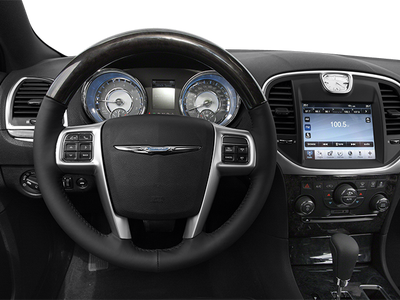 2013 Chrysler 300 4dr Sdn AWD