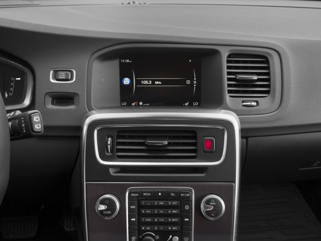 2015 Volvo V60 Cross Country T5
