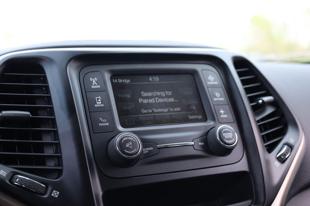 2017 Jeep Cherokee Sport