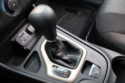2017 Jeep Cherokee Sport