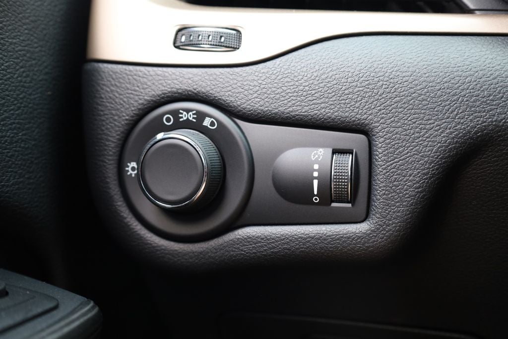 2017 Jeep Cherokee Sport