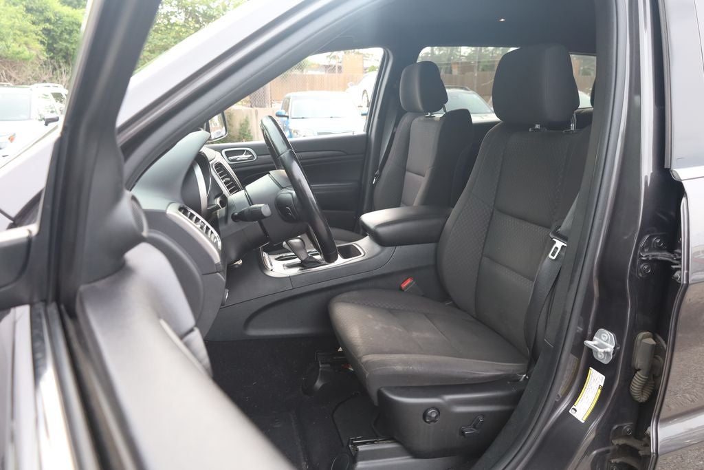 2019 Jeep Grand Cherokee Laredo E