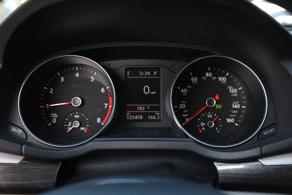 2016 Volkswagen Passat 1.8T SE