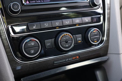 2016 Volkswagen Passat 1.8T SE