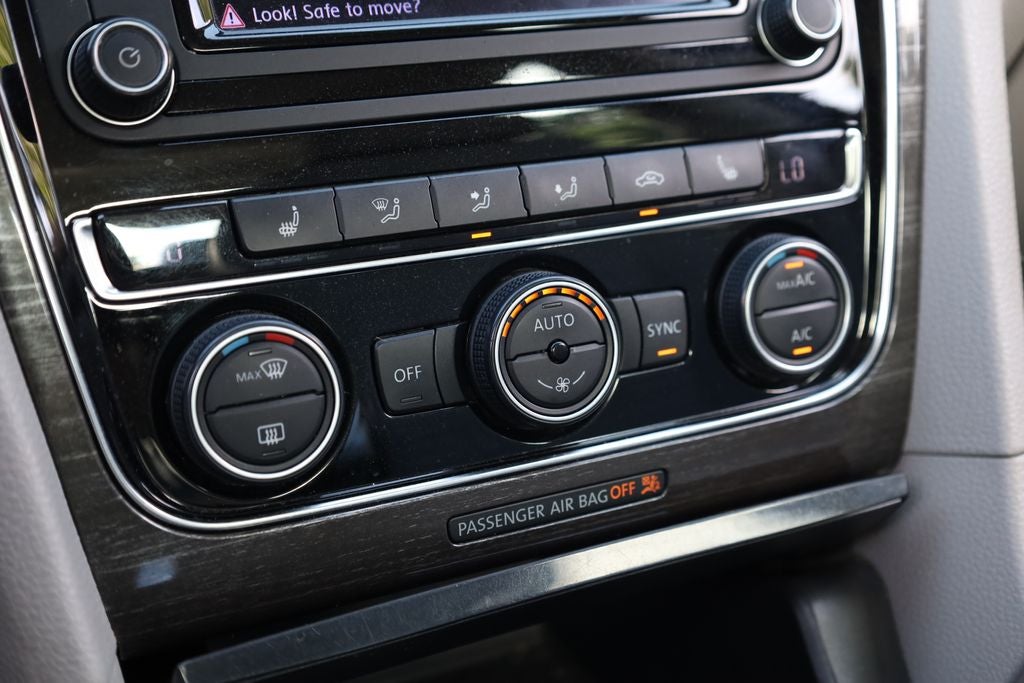 2016 Volkswagen Passat 1.8T SE