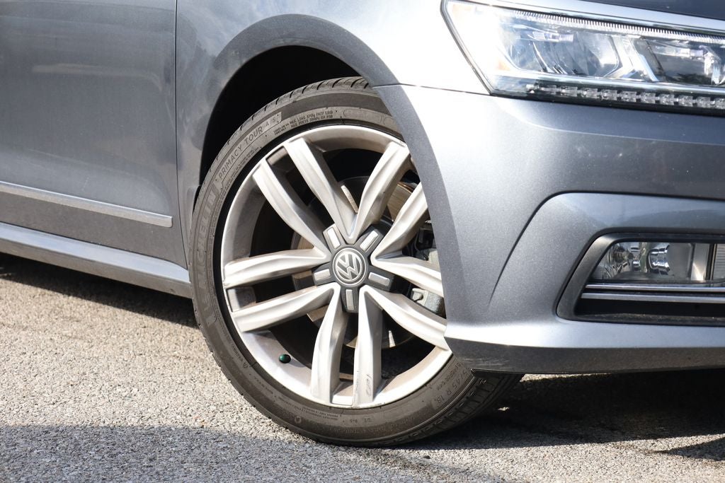 2016 Volkswagen Passat 1.8T SE