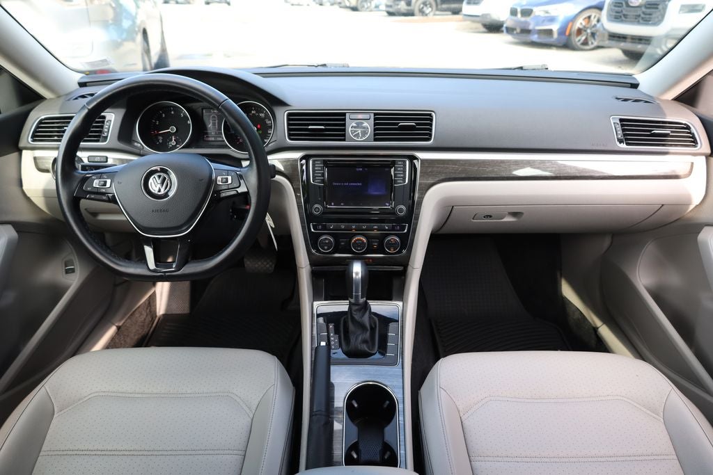 2016 Volkswagen Passat 1.8T SE