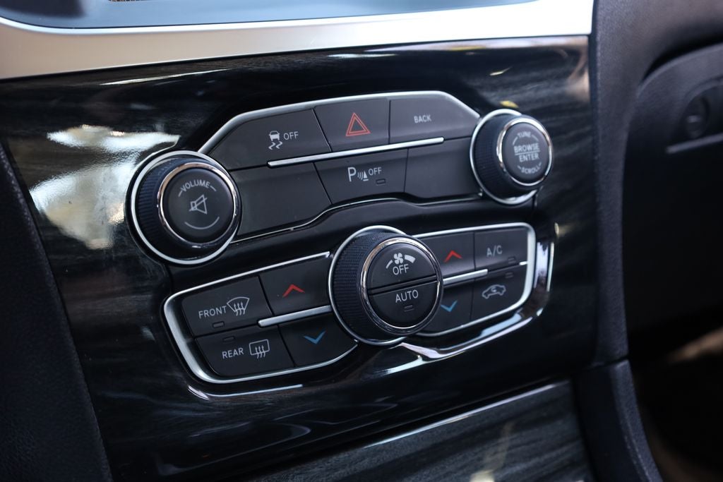 2016 Chrysler 300 Anniversary Edition