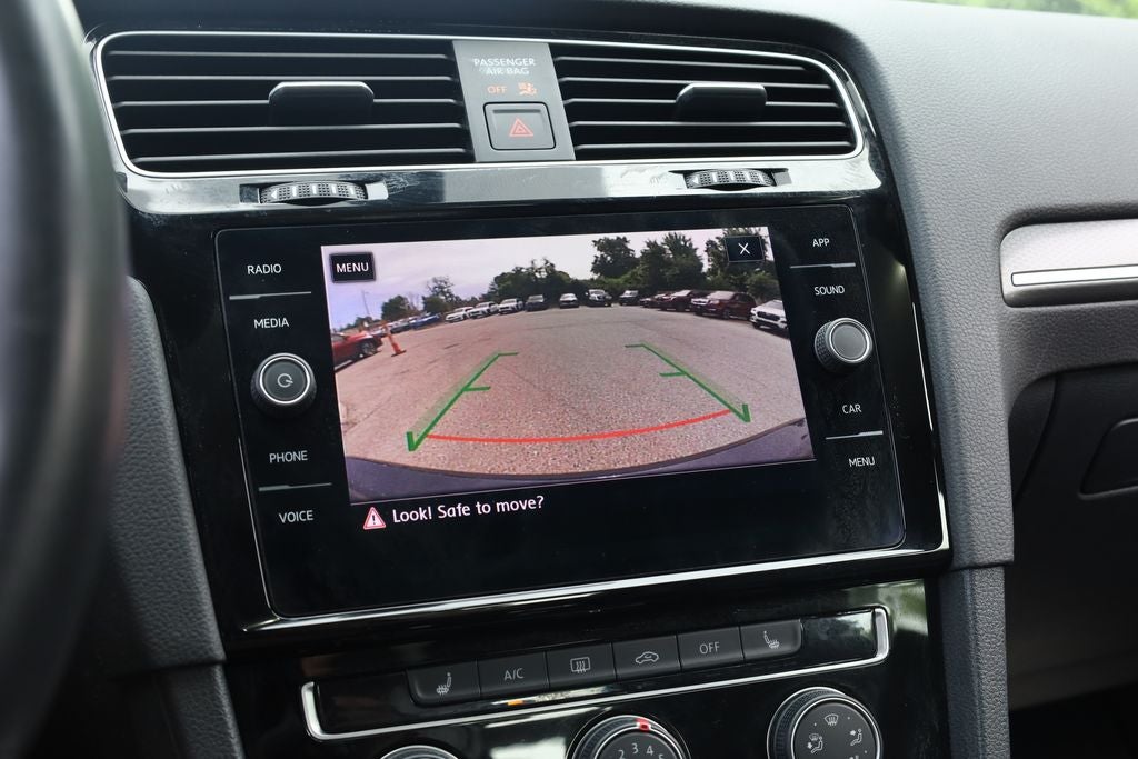 2019 Volkswagen Golf GTI SE