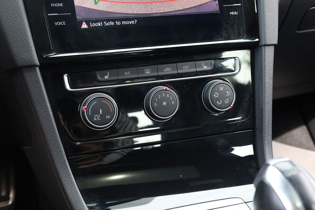 2019 Volkswagen Golf GTI SE