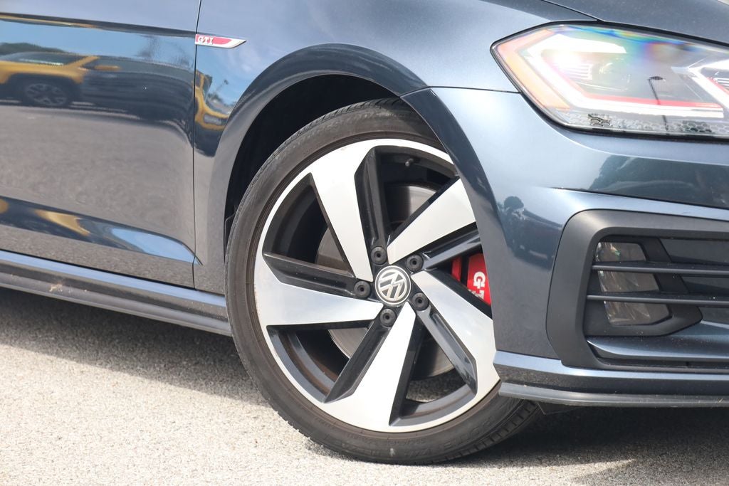 2019 Volkswagen Golf GTI SE