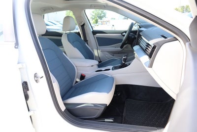 2025 Volkswagen Jetta SE