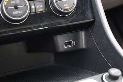 2019 Volkswagen Jetta R-Line