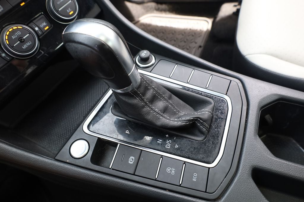 2019 Volkswagen Jetta R-Line