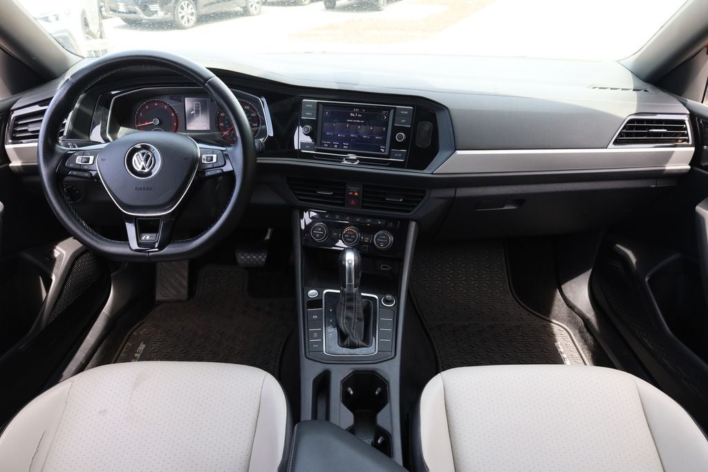 2019 Volkswagen Jetta R-Line