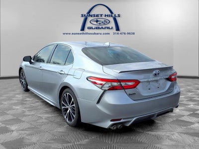 2019 Toyota Camry Hybrid SE