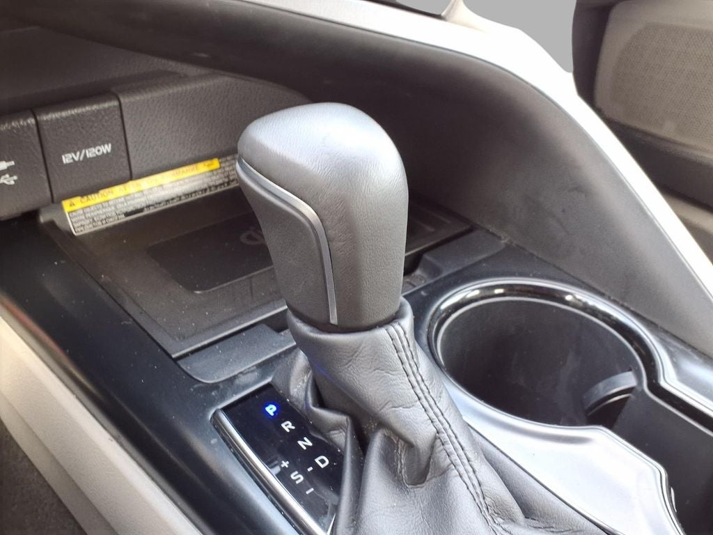 2019 Toyota Camry Hybrid Hybrid SE