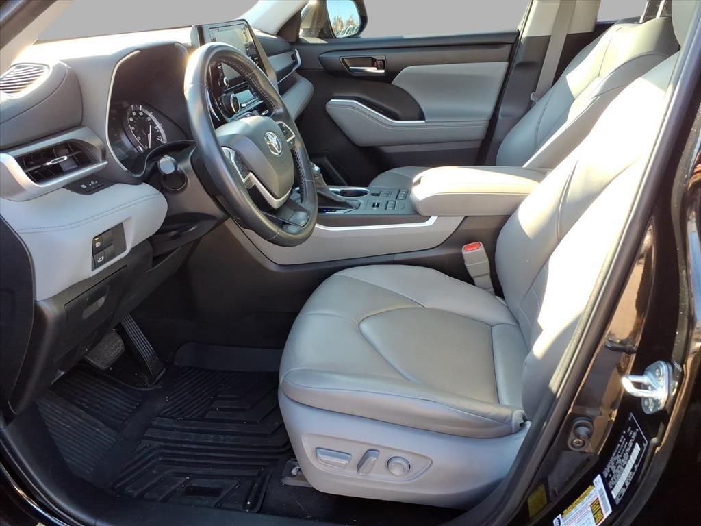 2022 Toyota Highlander XLE