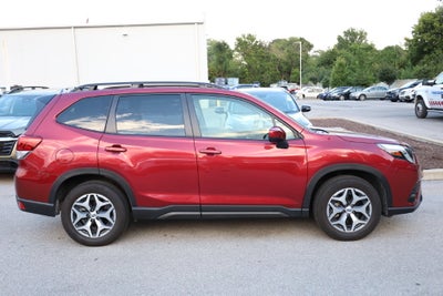 2024 Subaru Forester Premium