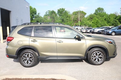 2024 Subaru Forester Premium