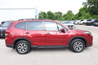2022 Subaru Forester Premium