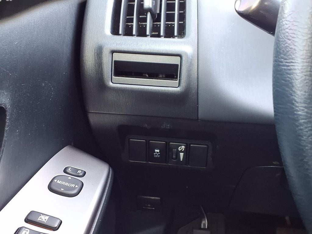 2017 Toyota Prius v Four