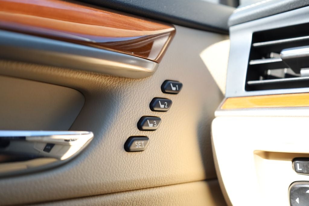 2013 Lexus ES 300h Hybrid