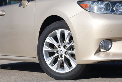 2013 Lexus ES 300h Hybrid