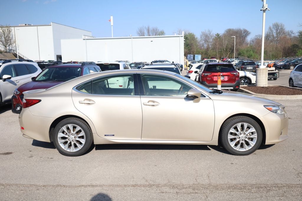 2013 Lexus ES 300h Hybrid