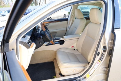 2013 Lexus ES 300h Hybrid