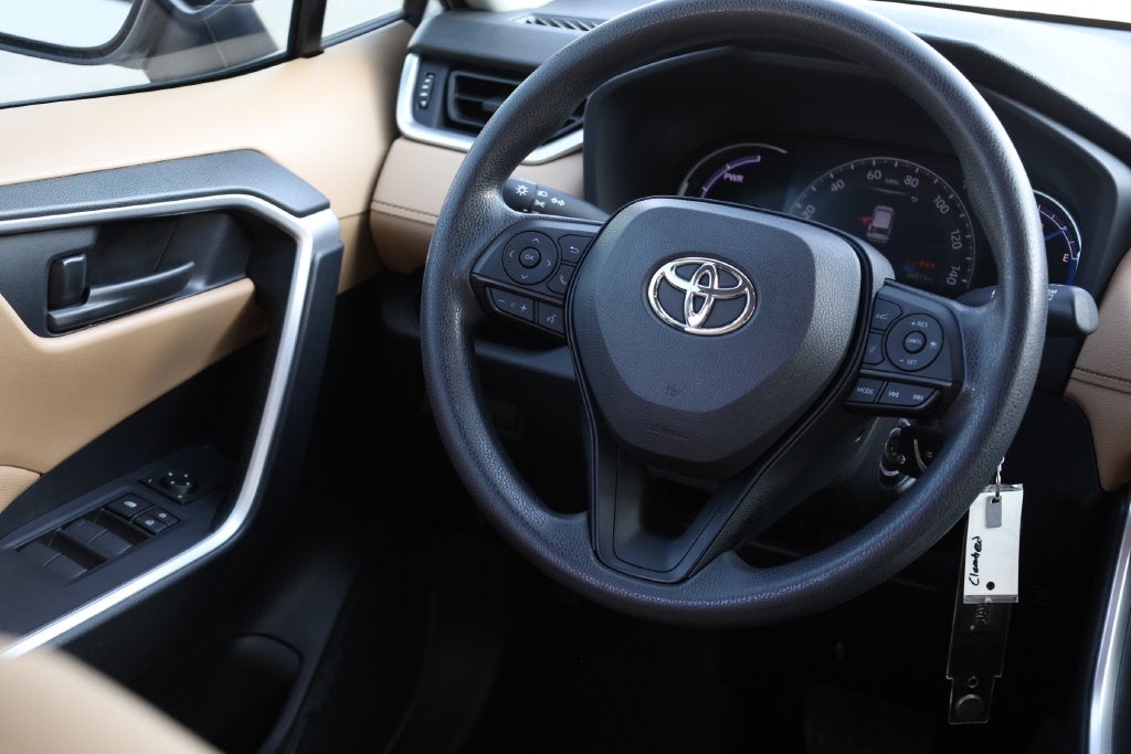 2023 Toyota RAV4 Hybrid LE