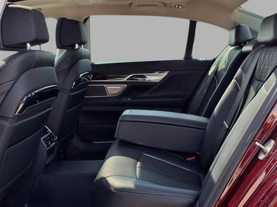 2022 BMW 7 Series 750i xDrive