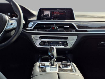 2022 BMW 7 Series 750i xDrive