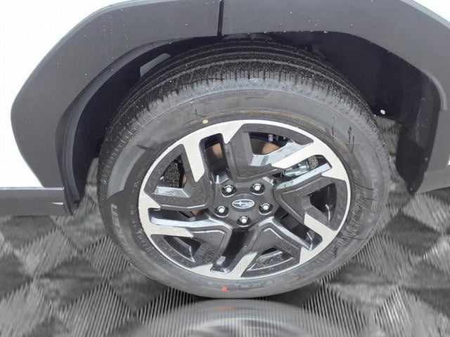 2025 Subaru FORESTER Limited Hybrid